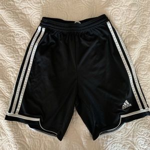 Adidas boys medium Clima Cool athletic shorts